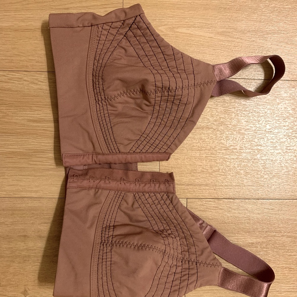 Fabletics Sports Bra